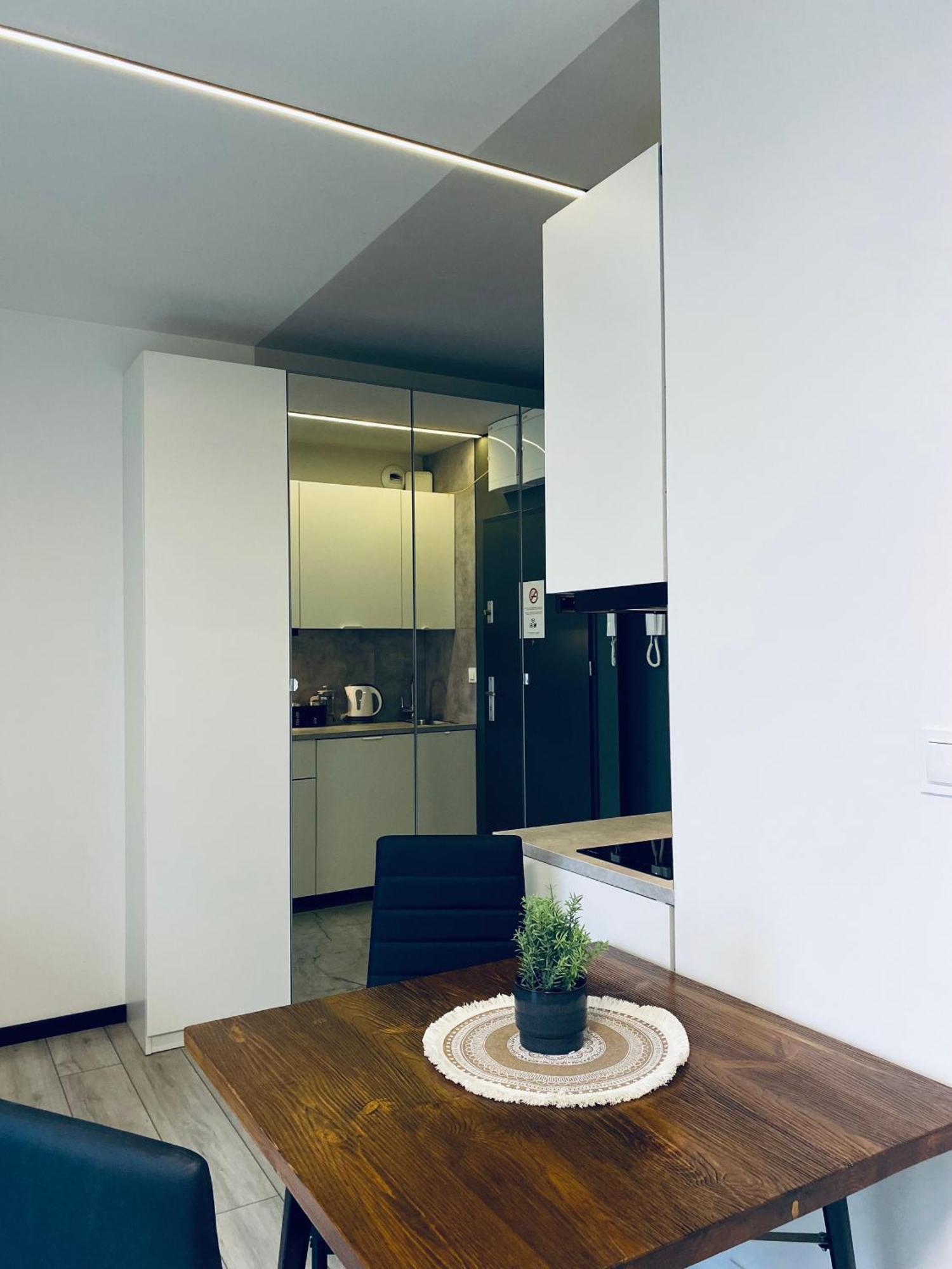 Enes Apartments Legnicka Street 59D Breslavia Exterior foto